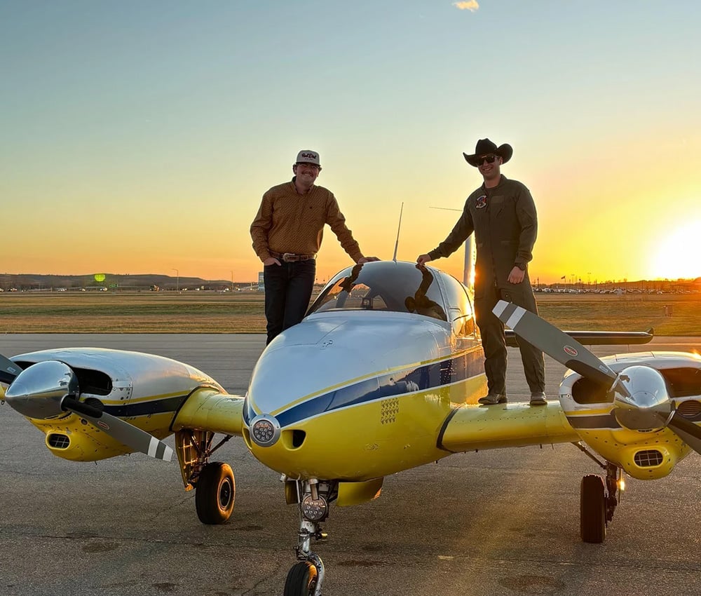 adventure-pilots-bg