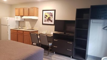 Lenexa Woodspring Lenexa Woodspring